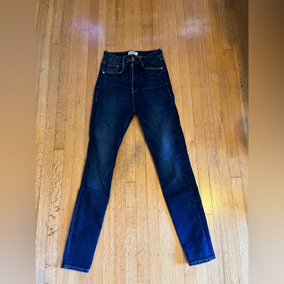 Zara Skinny Blue Jeans - Picture 4 of 5